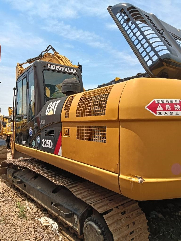 CAT 325 D - Pásové rýpadlo: obrázek 4 CAT 325 D - Pásové rýpadlo: obrázek 4