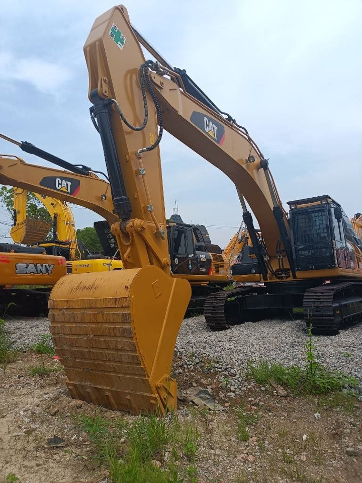 CAT 330 - Pásové rýpadlo: obrázek 1 CAT 330 - Pásové rýpadlo: obrázek 1