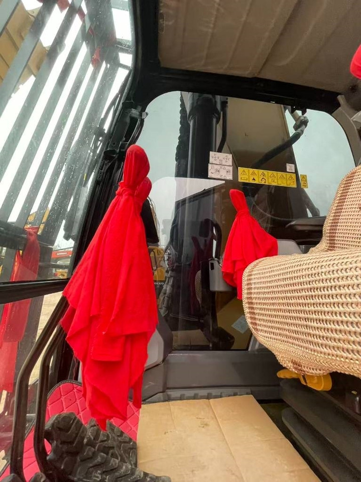 CAT 336gc - Pásové rýpadlo: obrázek 2 CAT 336gc - Pásové rýpadlo: obrázek 2