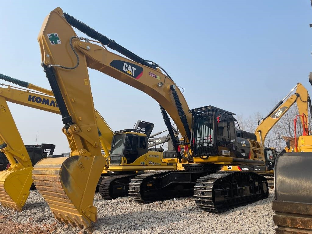 CAT 340D2L - Pásové rýpadlo: obrázek 2 CAT 340D2L - Pásové rýpadlo: obrázek 2