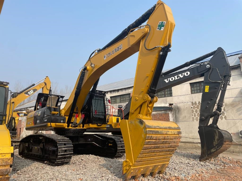 CAT 340D2L - Pásové rýpadlo: obrázek 3 CAT 340D2L - Pásové rýpadlo: obrázek 3