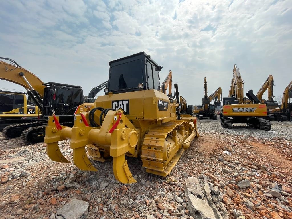 CAT D 7 G - Pásové rýpadlo: obrázek 2 CAT D 7 G - Pásové rýpadlo: obrázek 2