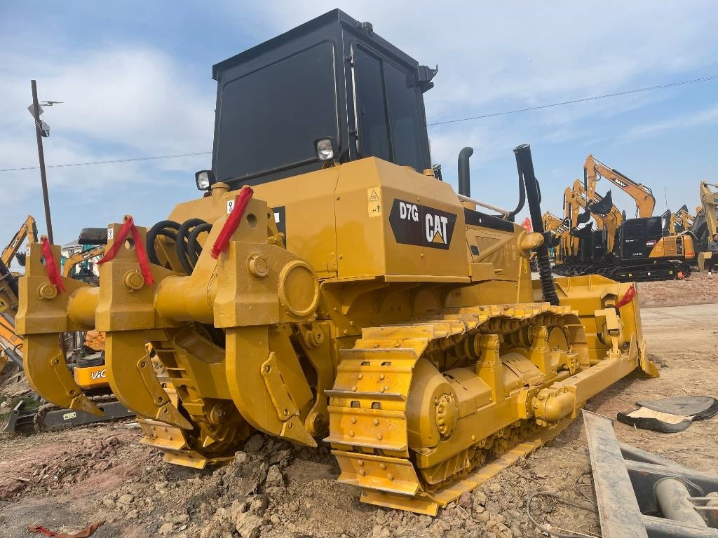 CAT D 7 G - Buldozer: obrázek 1 CAT D 7 G - Buldozer: obrázek 1