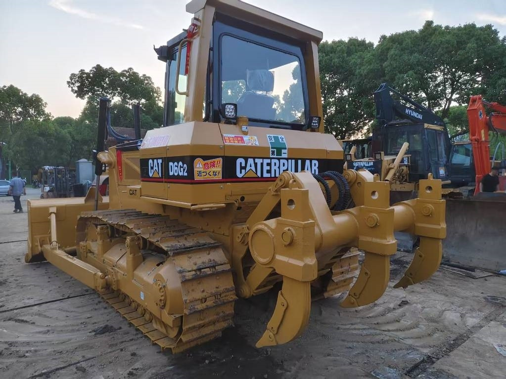 CAT D6G2 - Pásové rýpadlo: obrázek 4 CAT D6G2 - Pásové rýpadlo: obrázek 4