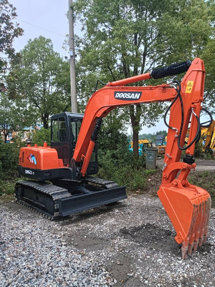 Doosan DH 60 - Pásové rýpadlo: obrázek 1 Doosan DH 60 - Pásové rýpadlo: obrázek 1