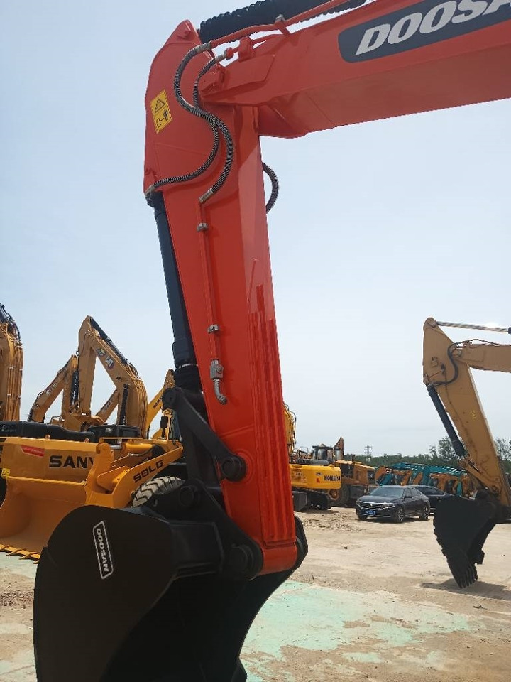 Doosan DX 225 - Pásové rýpadlo: obrázek 4 Doosan DX 225 - Pásové rýpadlo: obrázek 4