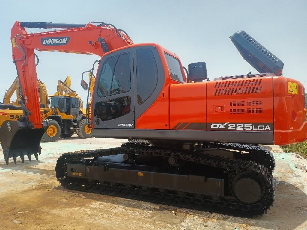 Doosan DX 225 LCA - Pásové rýpadlo: obrázek 1 Doosan DX 225 LCA - Pásové rýpadlo: obrázek 1