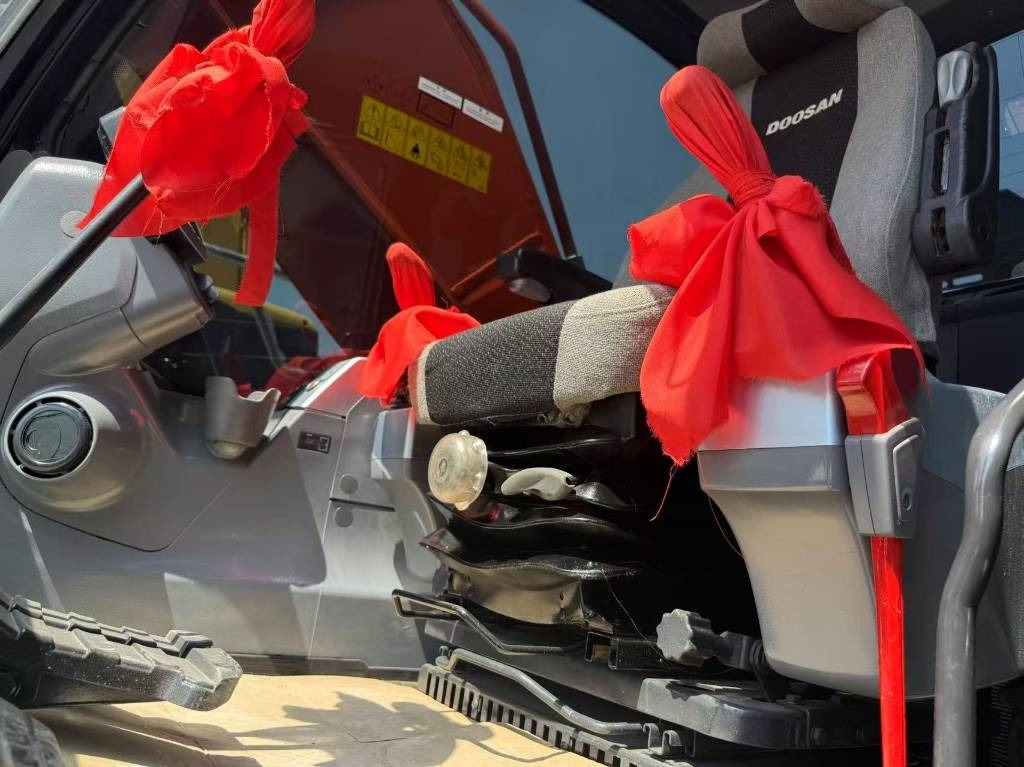 Doosan DX 340 - Pásové rýpadlo: obrázek 4 Doosan DX 340 - Pásové rýpadlo: obrázek 4