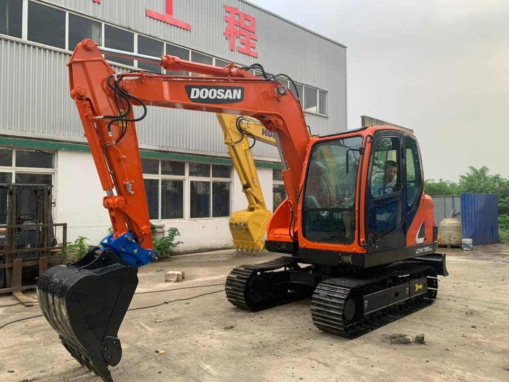 Doosan DX 75-9 C - Mini rýpadlo: obrázek 1 Doosan DX 75-9 C - Mini rýpadlo: obrázek 1