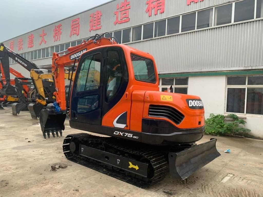 Doosan DX 75 - Mini rýpadlo: obrázek 3 Doosan DX 75 - Mini rýpadlo: obrázek 3