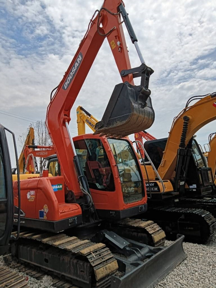 Doosan DX 75 - Pásové rýpadlo: obrázek 4 Doosan DX 75 - Pásové rýpadlo: obrázek 4