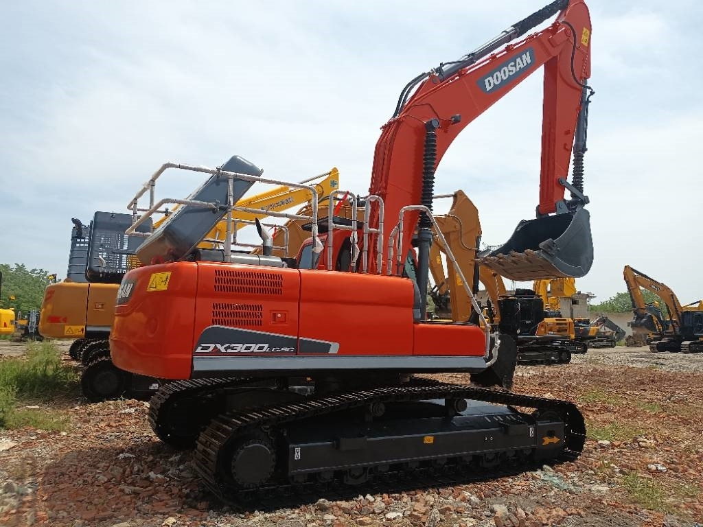 Doosan DX300LC - Pásové rýpadlo: obrázek 1 Doosan DX300LC - Pásové rýpadlo: obrázek 1