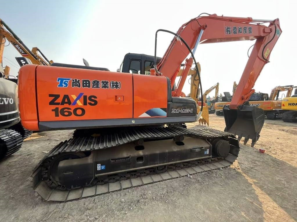 Hitachi ZX 160 - Pásové rýpadlo: obrázek 1 Hitachi ZX 160 - Pásové rýpadlo: obrázek 1