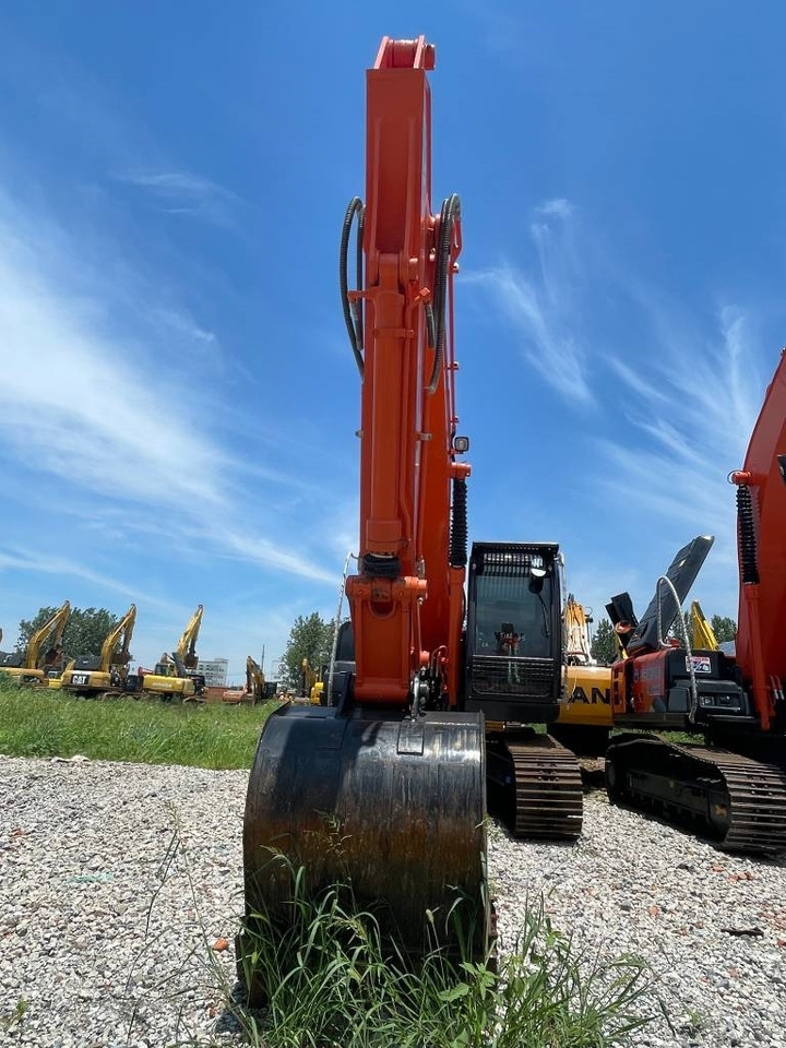 Hitachi ZX 200 - Pásové rýpadlo: obrázek 3 Hitachi ZX 200 - Pásové rýpadlo: obrázek 3