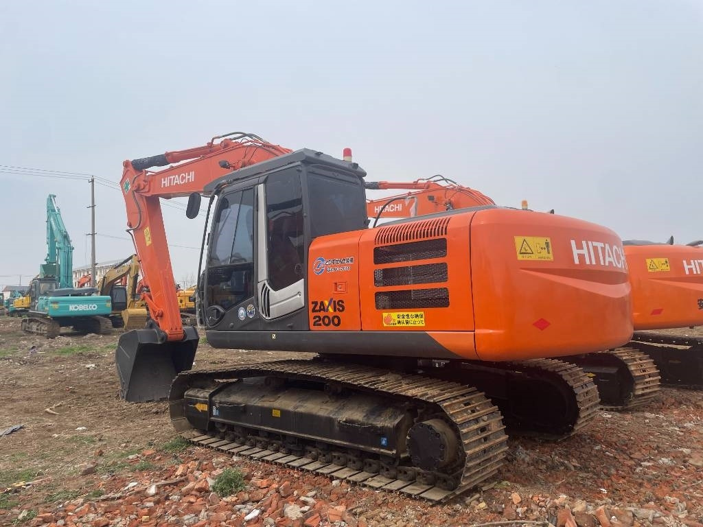 Hitachi ZX 200 - Pásové rýpadlo: obrázek 1 Hitachi ZX 200 - Pásové rýpadlo: obrázek 1