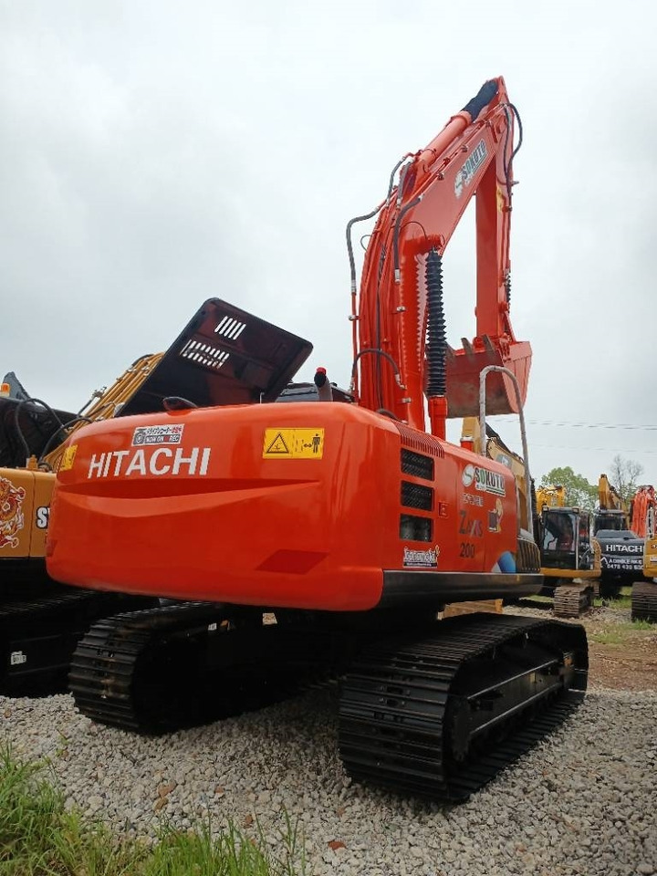 Hitachi ZX 200 - Pásové rýpadlo: obrázek 4 Hitachi ZX 200 - Pásové rýpadlo: obrázek 4