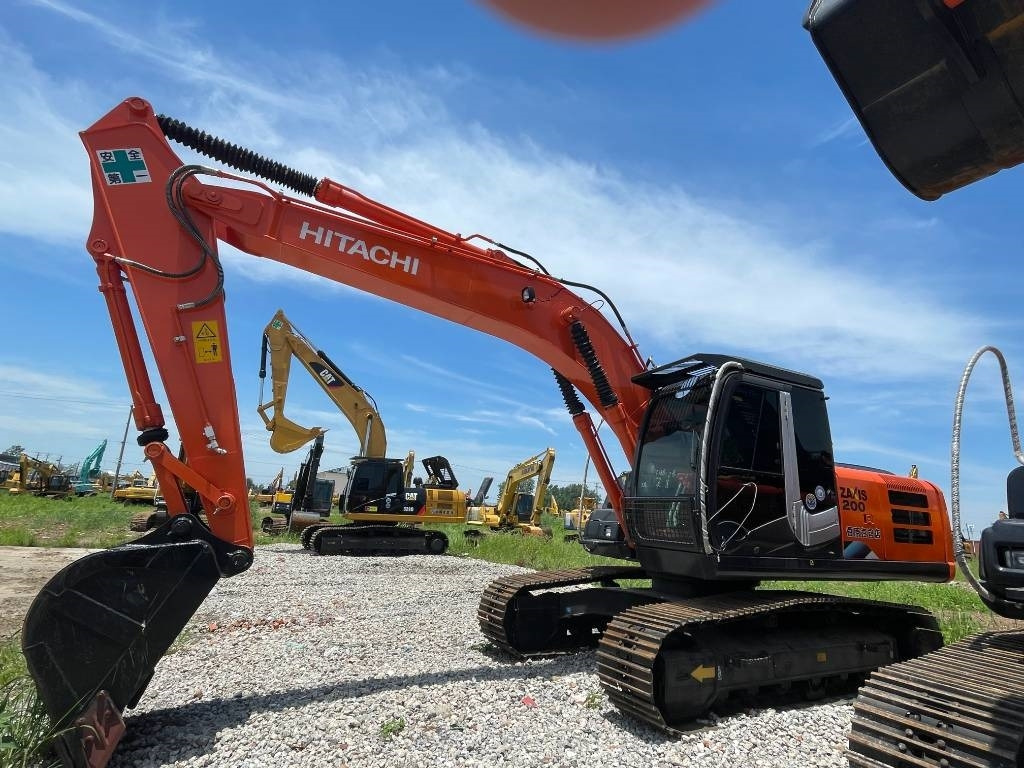 Hitachi ZX 200 - Pásové rýpadlo: obrázek 4 Hitachi ZX 200 - Pásové rýpadlo: obrázek 4
