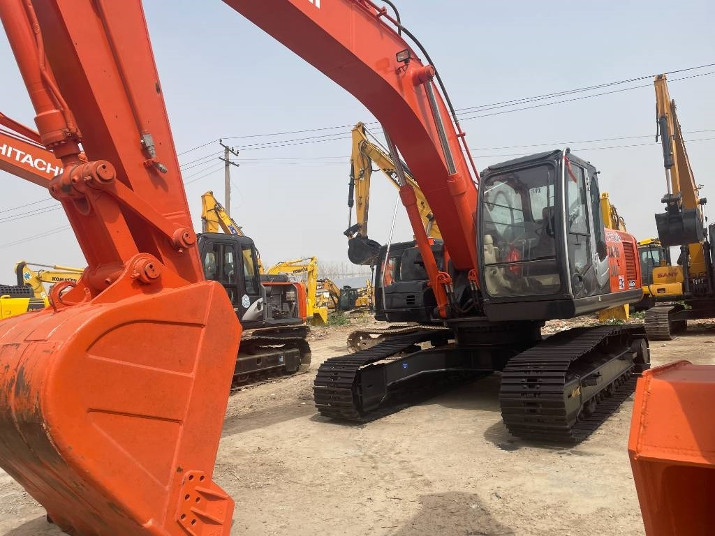 Hitachi ZX 240 - Pásové rýpadlo: obrázek 5 Hitachi ZX 240 - Pásové rýpadlo: obrázek 5