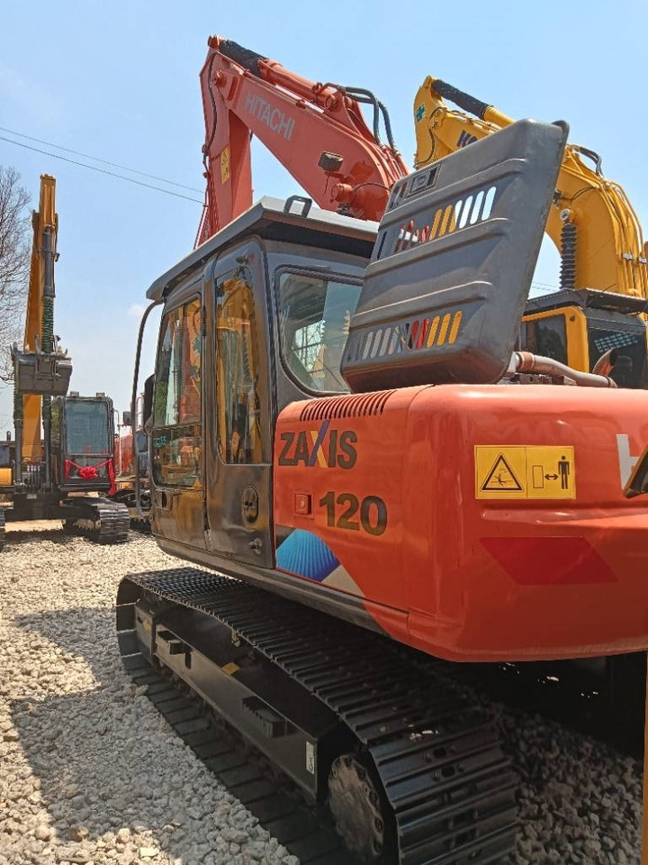 Hitachi ZX 240 - Pásové rýpadlo: obrázek 5 Hitachi ZX 240 - Pásové rýpadlo: obrázek 5