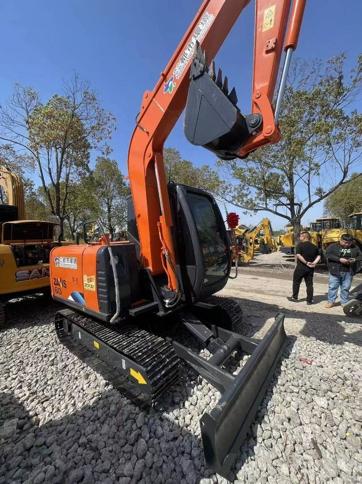 Hitachi ZX 60 - Mini rýpadlo: obrázek 2 Hitachi ZX 60 - Mini rýpadlo: obrázek 2