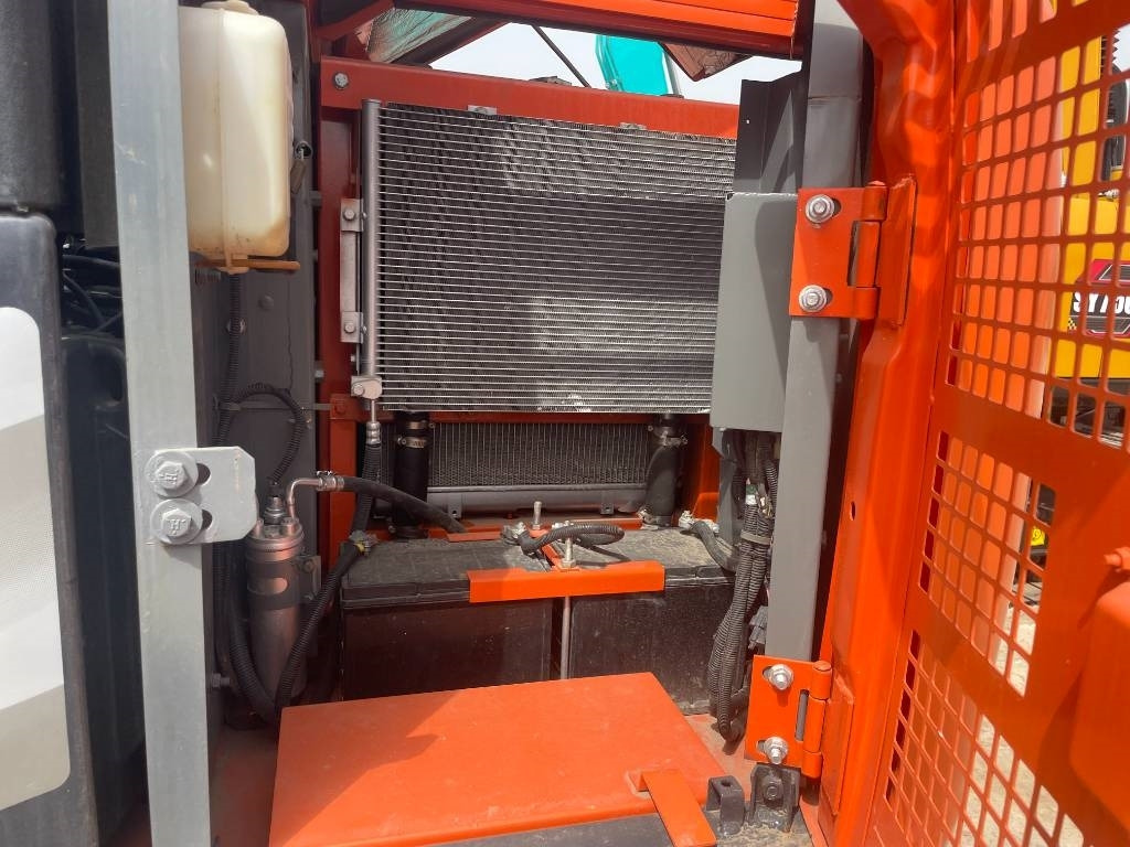 Hitachi ZX 70 - Mini rýpadlo: obrázek 4 Hitachi ZX 70 - Mini rýpadlo: obrázek 4