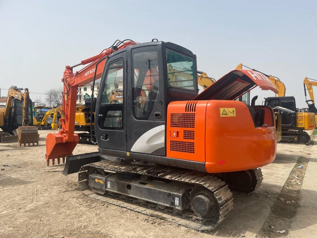 Hitachi ZX 70 - Pásové rýpadlo: obrázek 2 Hitachi ZX 70 - Pásové rýpadlo: obrázek 2