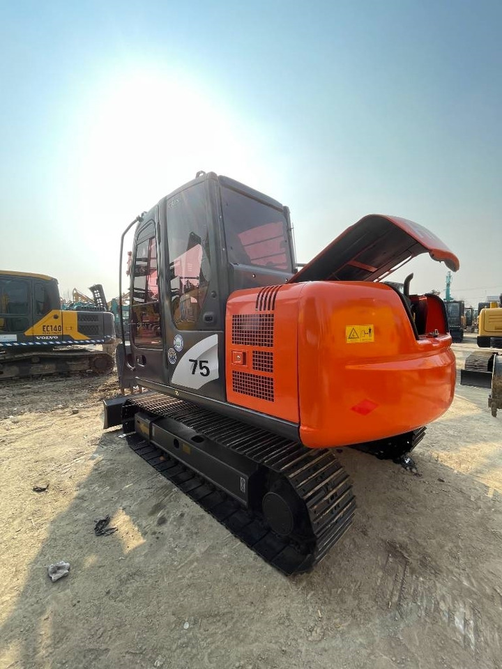 Hitachi ZX 75 - Pásové rýpadlo: obrázek 3 Hitachi ZX 75 - Pásové rýpadlo: obrázek 3