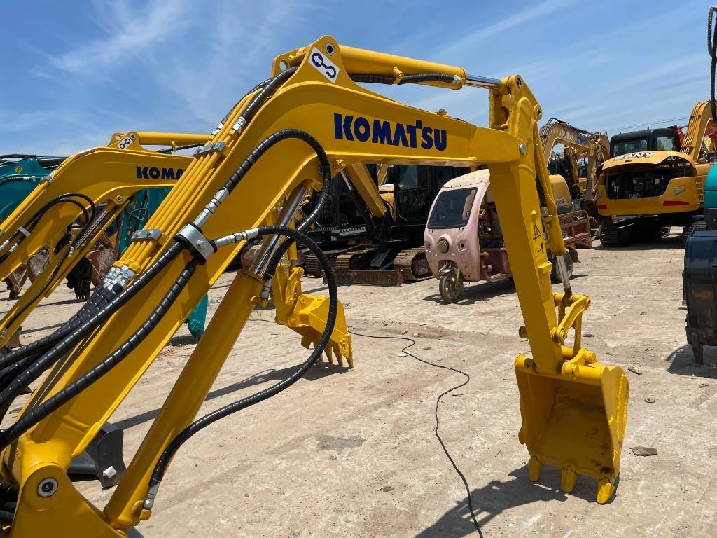 Komatsu PC 20 MR - Mini rýpadlo: obrázek 4 Komatsu PC 20 MR - Mini rýpadlo: obrázek 4