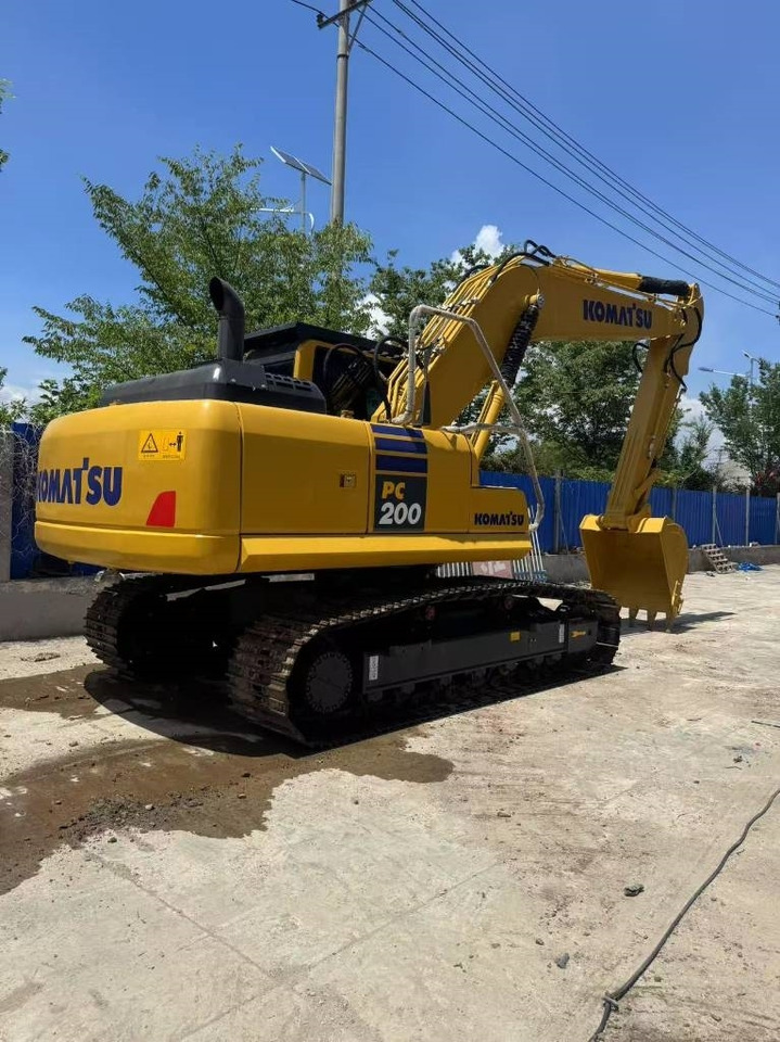 Komatsu PC 200 8N - Pásové rýpadlo: obrázek 1 Komatsu PC 200 8N - Pásové rýpadlo: obrázek 1