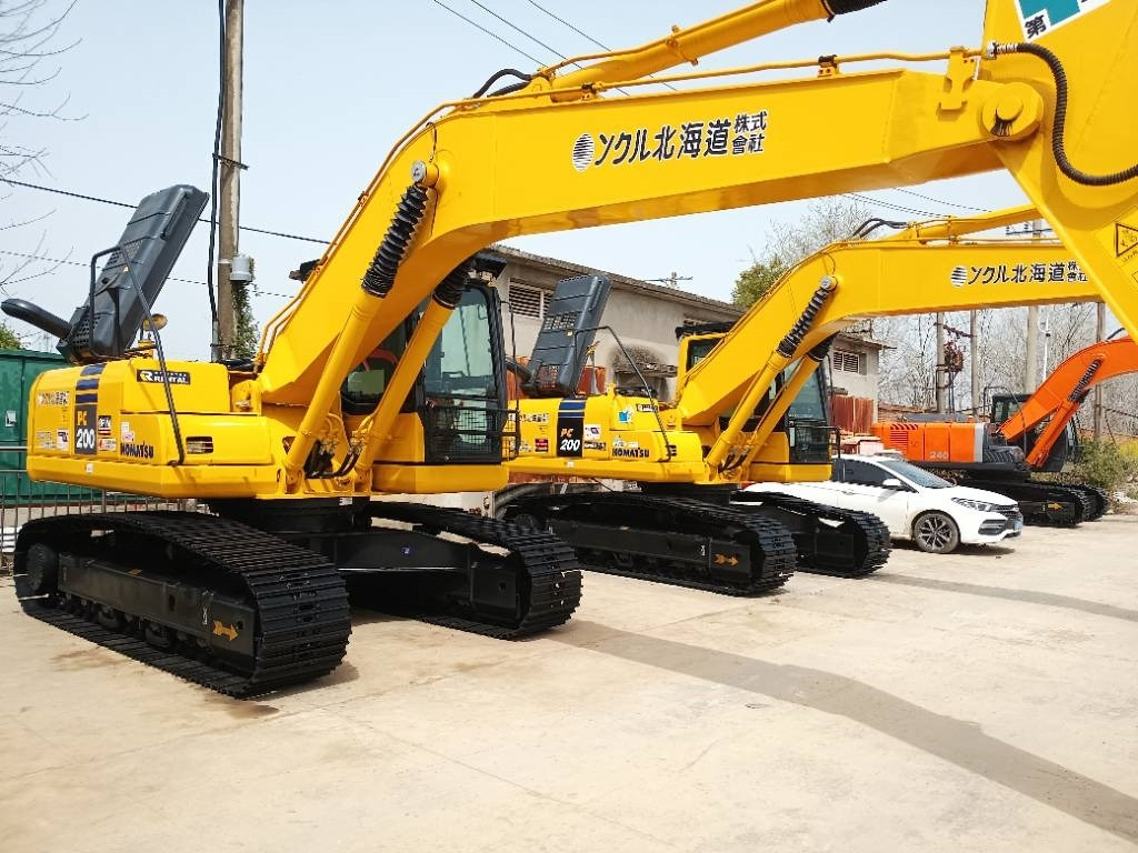 Komatsu PC 200 8N - Pásové rýpadlo: obrázek 2 Komatsu PC 200 8N - Pásové rýpadlo: obrázek 2
