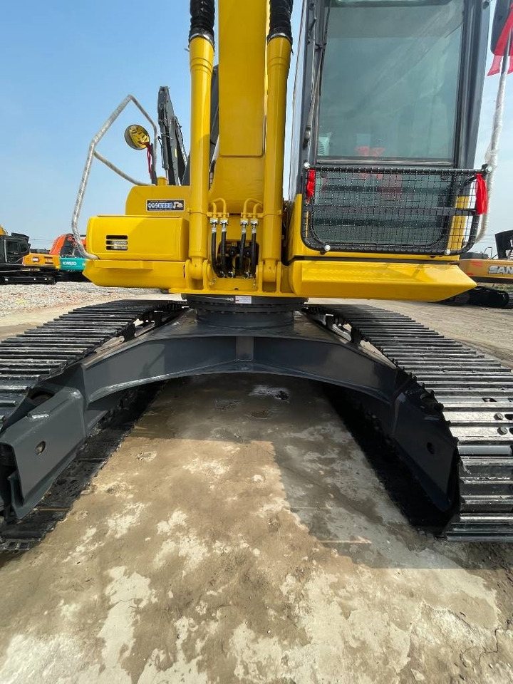 Komatsu PC 220 - Pásové rýpadlo: obrázek 3 Komatsu PC 220 - Pásové rýpadlo: obrázek 3