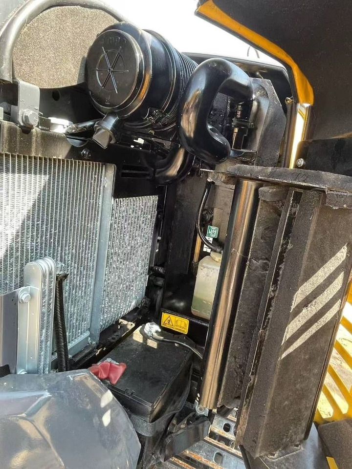 Komatsu PC 35 - Mini rýpadlo: obrázek 5 Komatsu PC 35 - Mini rýpadlo: obrázek 5