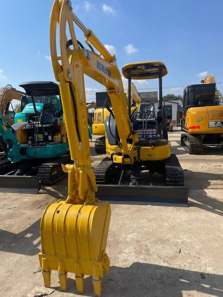 Komatsu PC 35 - Mini rýpadlo: obrázek 2 Komatsu PC 35 - Mini rýpadlo: obrázek 2