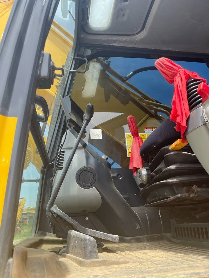 Komatsu PC 350 - Pásové rýpadlo: obrázek 3 Komatsu PC 350 - Pásové rýpadlo: obrázek 3