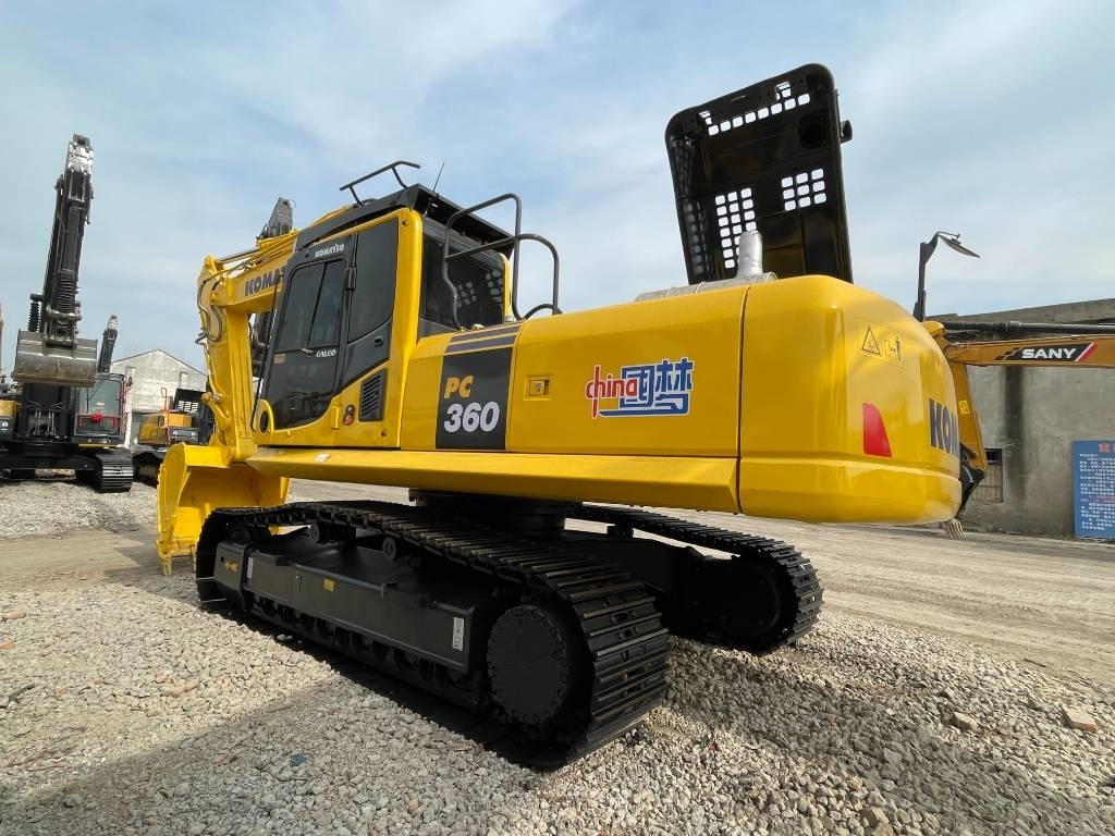 Pásové rýpadlo Komatsu PC 360: obrázek 11