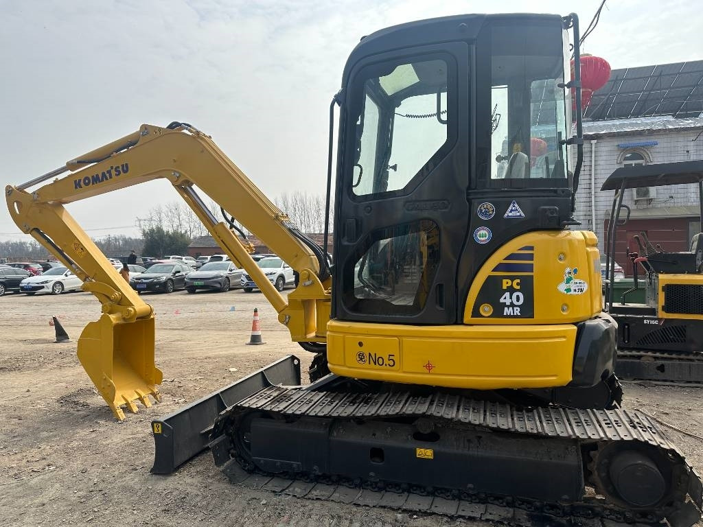 Komatsu PC 40 - Pásové rýpadlo: obrázek 2 Komatsu PC 40 - Pásové rýpadlo: obrázek 2