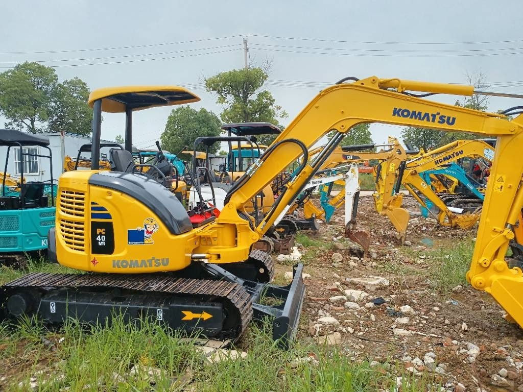 Komatsu PC 40 - Mini rýpadlo: obrázek 4 Komatsu PC 40 - Mini rýpadlo: obrázek 4