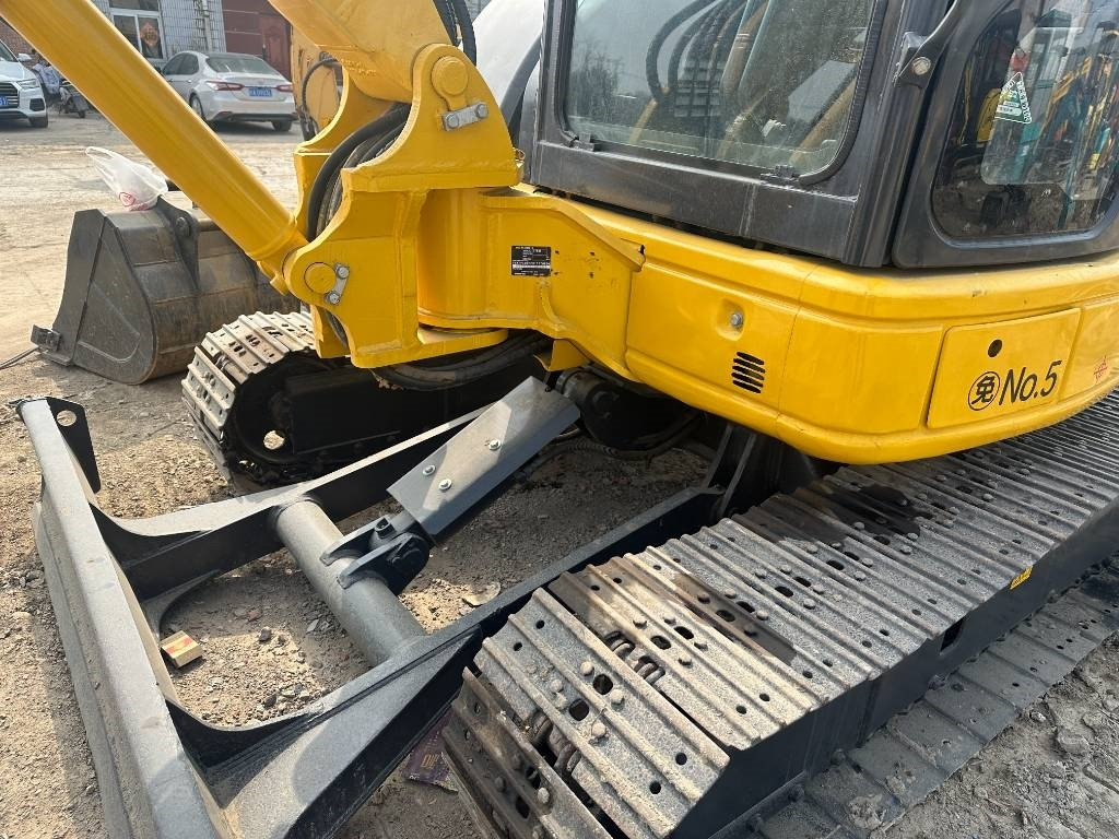 Komatsu PC 40 MR - Mini rýpadlo: obrázek 3 Komatsu PC 40 MR - Mini rýpadlo: obrázek 3