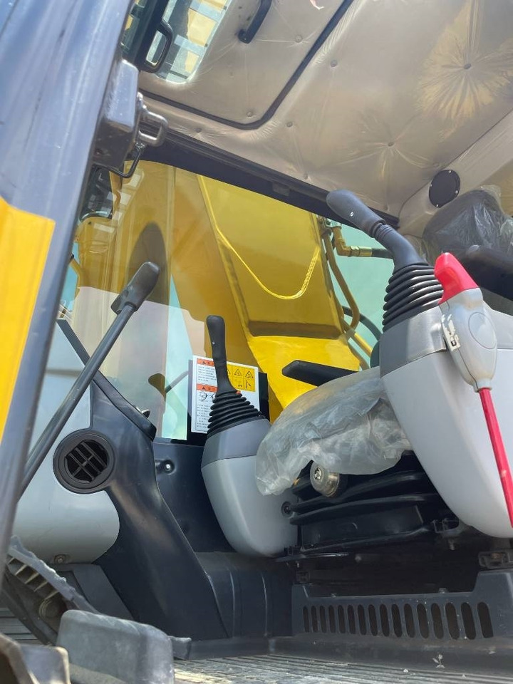 Komatsu PC 400 - Pásové rýpadlo: obrázek 5 Komatsu PC 400 - Pásové rýpadlo: obrázek 5