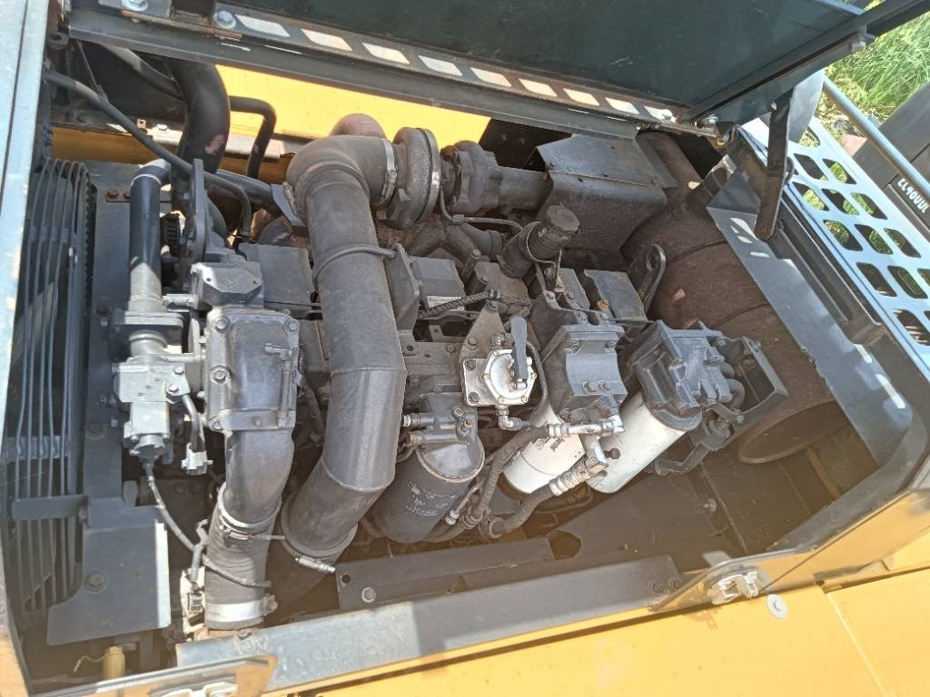 Nový Pásové rýpadlo Komatsu PC 450: obrázek 12