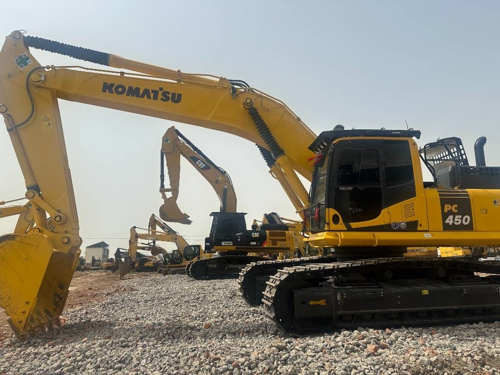 Komatsu PC450 - Pásové rýpadlo: obrázek 2 Komatsu PC450 - Pásové rýpadlo: obrázek 2