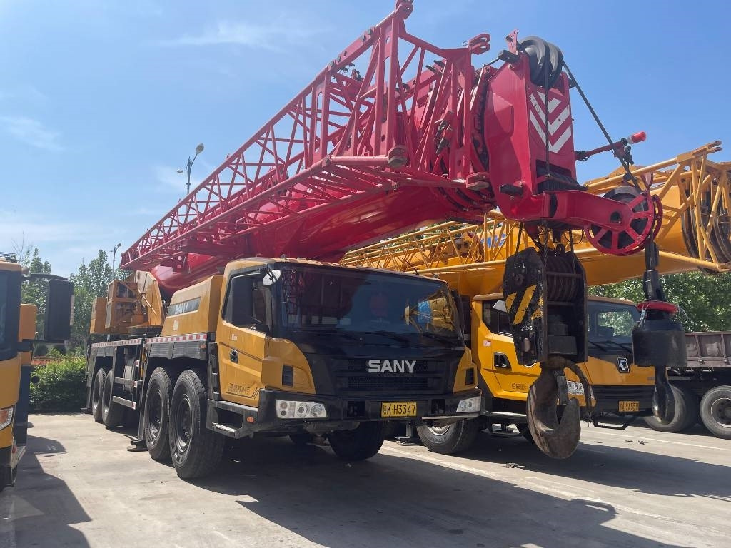 Sany STC800T6 - Univerzální autojeřáb: obrázek 1 Sany STC800T6 - Univerzální autojeřáb: obrázek 1