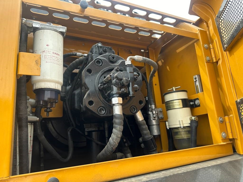 Sany SY 365 H - Pásové rýpadlo: obrázek 5 Sany SY 365 H - Pásové rýpadlo: obrázek 5