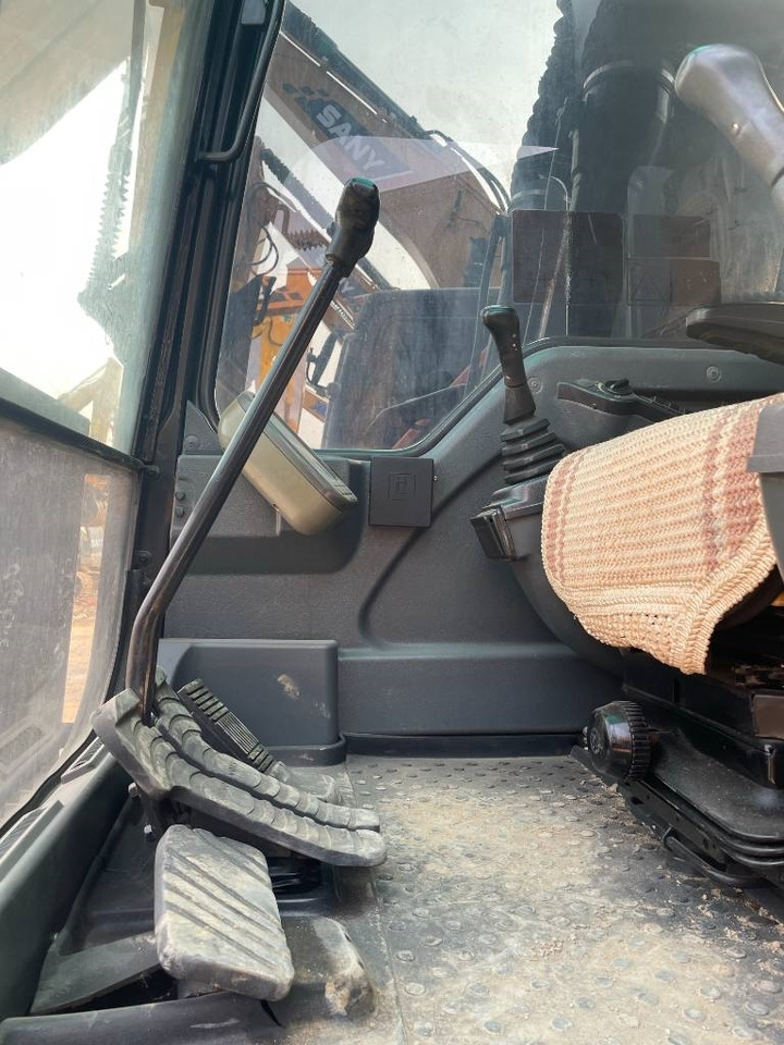 Volvo EC 140 - Pásové rýpadlo: obrázek 4 Volvo EC 140 - Pásové rýpadlo: obrázek 4