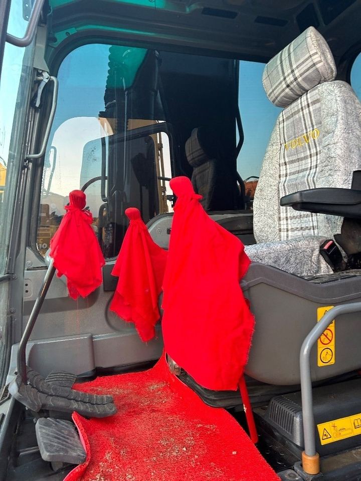 Volvo EC 210 - Pásové rýpadlo: obrázek 2 Volvo EC 210 - Pásové rýpadlo: obrázek 2