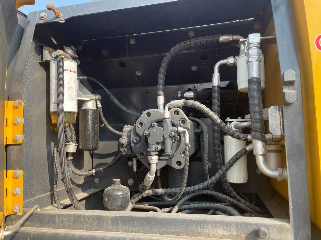 Volvo EC 210 - Pásové rýpadlo: obrázek 2 Volvo EC 210 - Pásové rýpadlo: obrázek 2