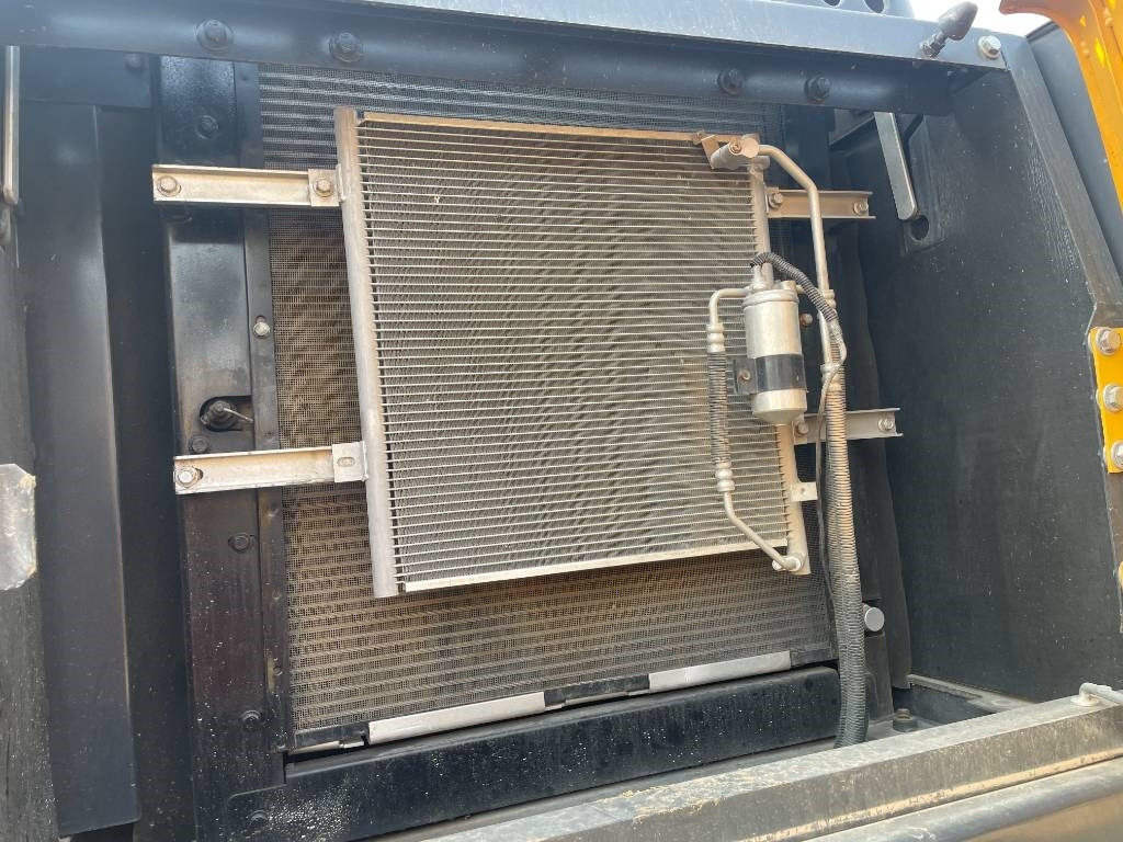 Volvo EC 210 - Pásové rýpadlo: obrázek 4 Volvo EC 210 - Pásové rýpadlo: obrázek 4