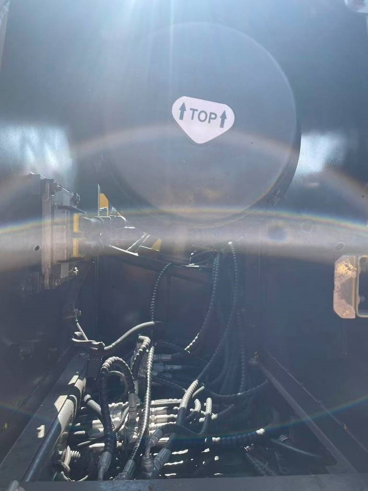 Volvo EC 240 - Pásové rýpadlo: obrázek 3 Volvo EC 240 - Pásové rýpadlo: obrázek 3