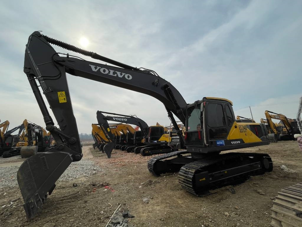 Volvo EC 240 - Pásové rýpadlo: obrázek 3 Volvo EC 240 - Pásové rýpadlo: obrázek 3