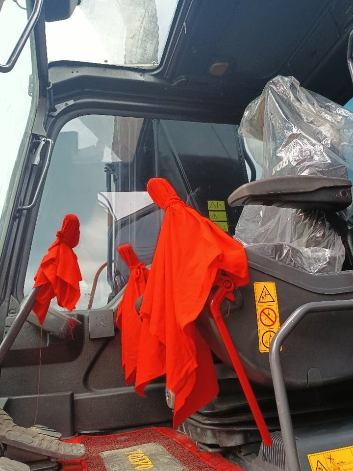 Volvo EC 290 - Pásové rýpadlo: obrázek 3 Volvo EC 290 - Pásové rýpadlo: obrázek 3